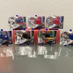 Topps Batting Helmet Relics