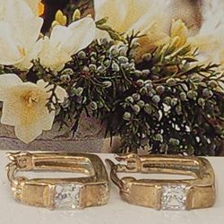 #1720, STERLING SILVER 925 EARRINGS, 3.77GR CRYSTAL STONE,
