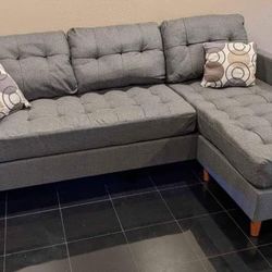 New Sectional Gray Couch! Free Delivery 🚚! Financing Available! 