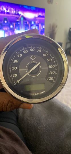 Harley-Davidson Speedometer 74682-10
