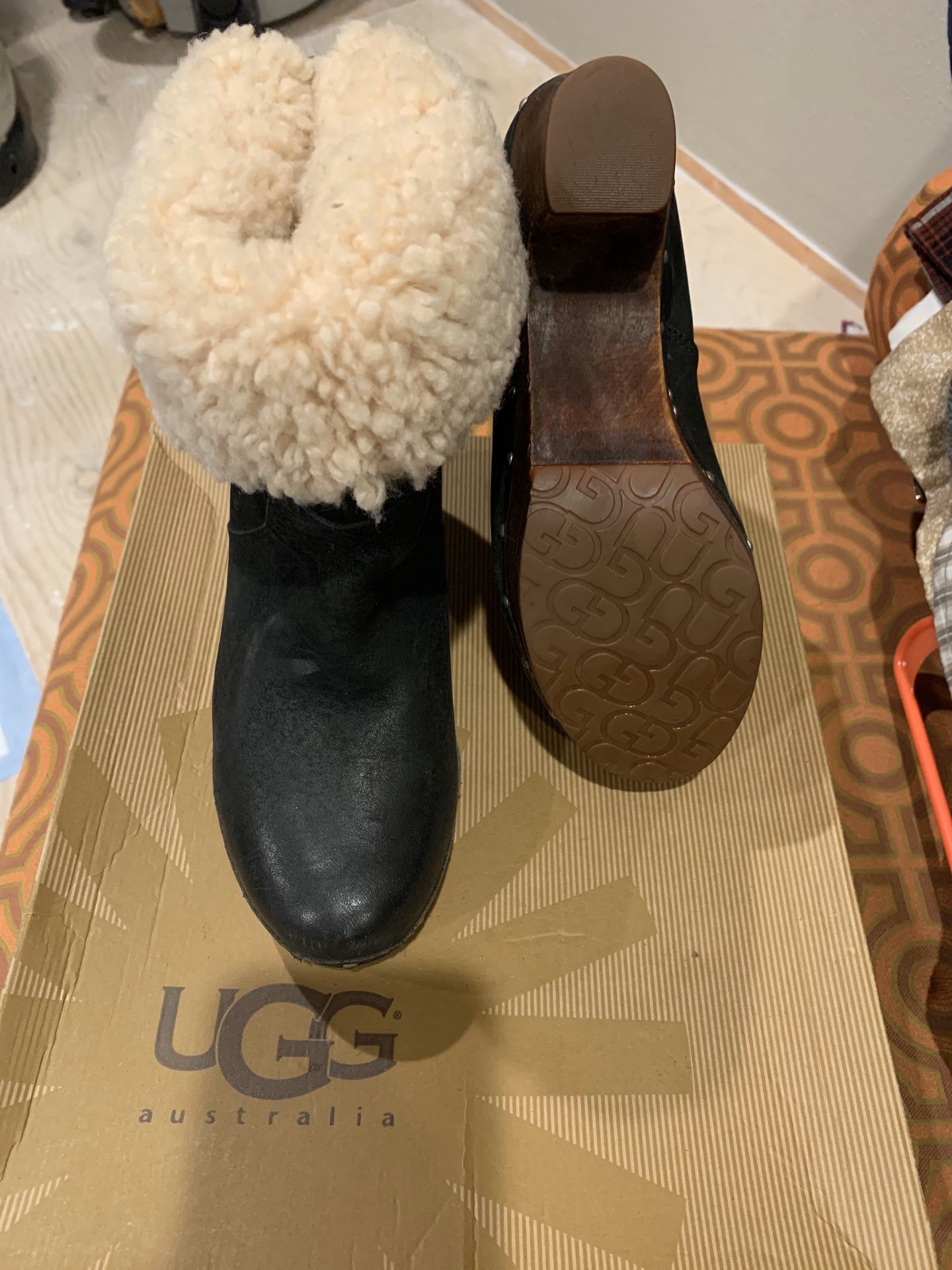 Brand new Ugg Clog Boots size 7