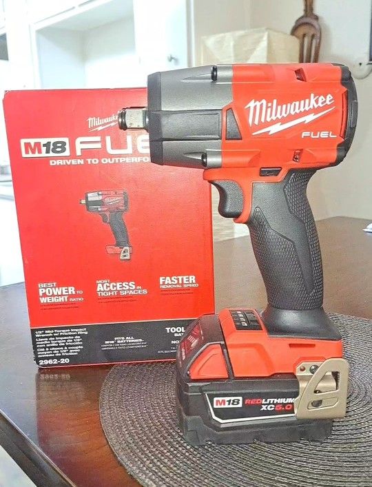 Milwaukee FUEL Tool + Battery