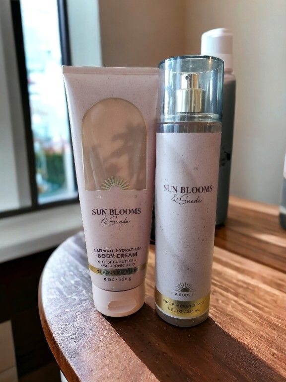 Bath and Body Sun Blooms & Suede 2-pc. Set