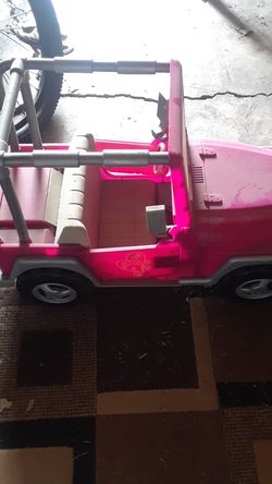 Barbie jeep nice