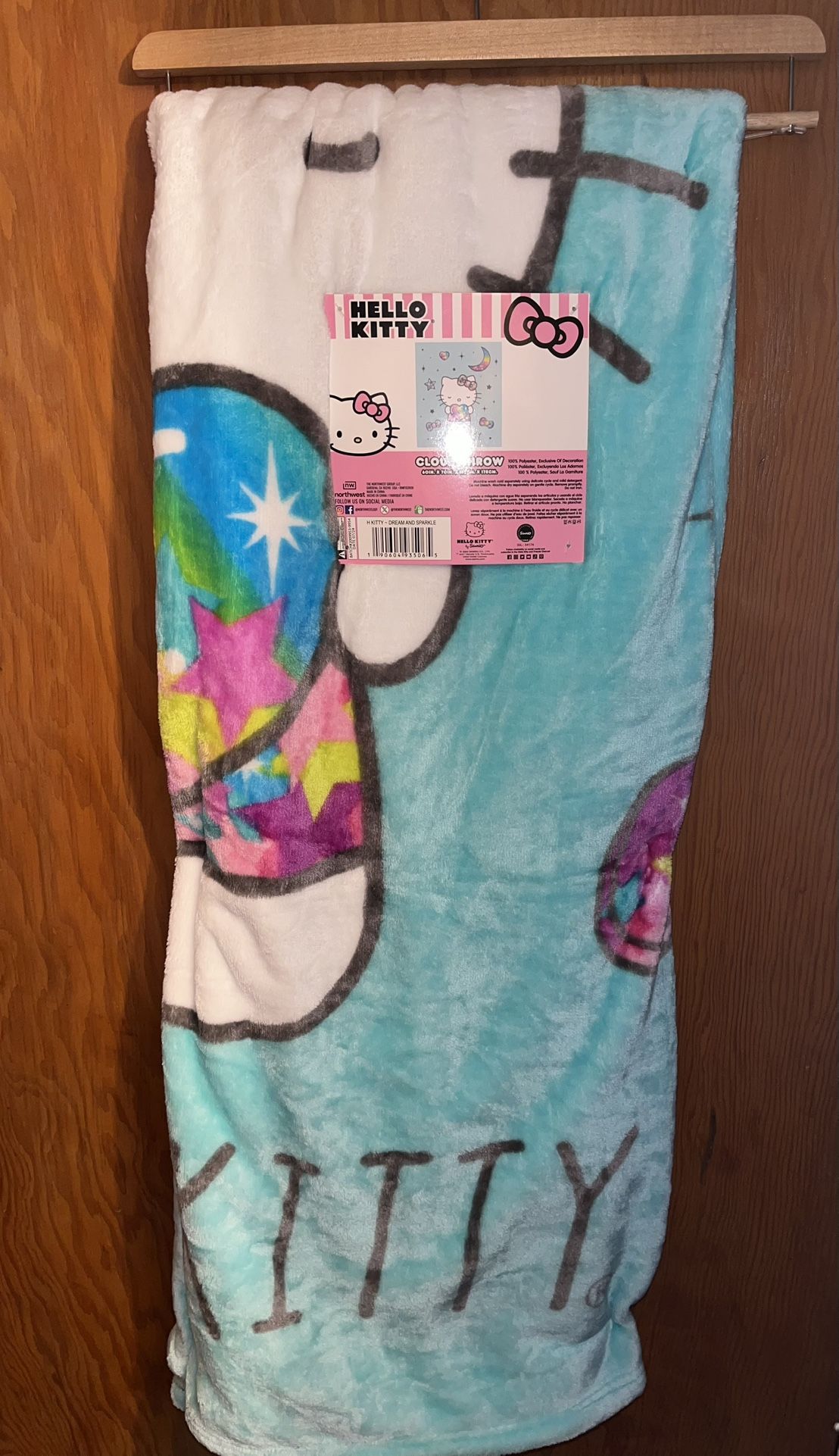 Hello Kitty Throw/blanket