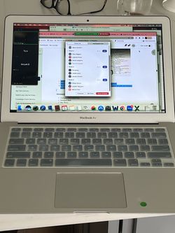 Apple laptop
