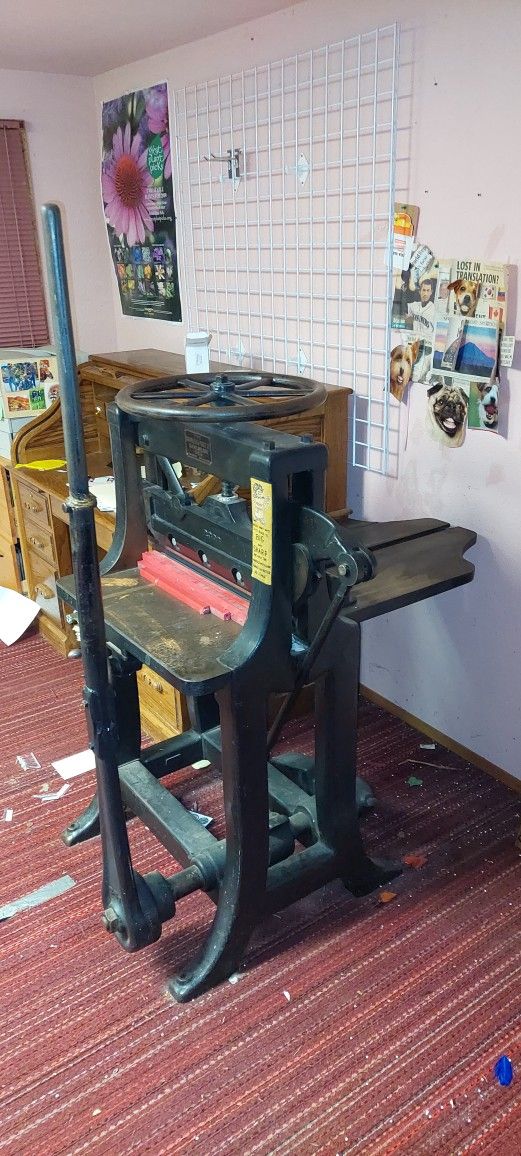 Vintage printing equipment for sale 0 (Burien) ‹image 2 of 12 for