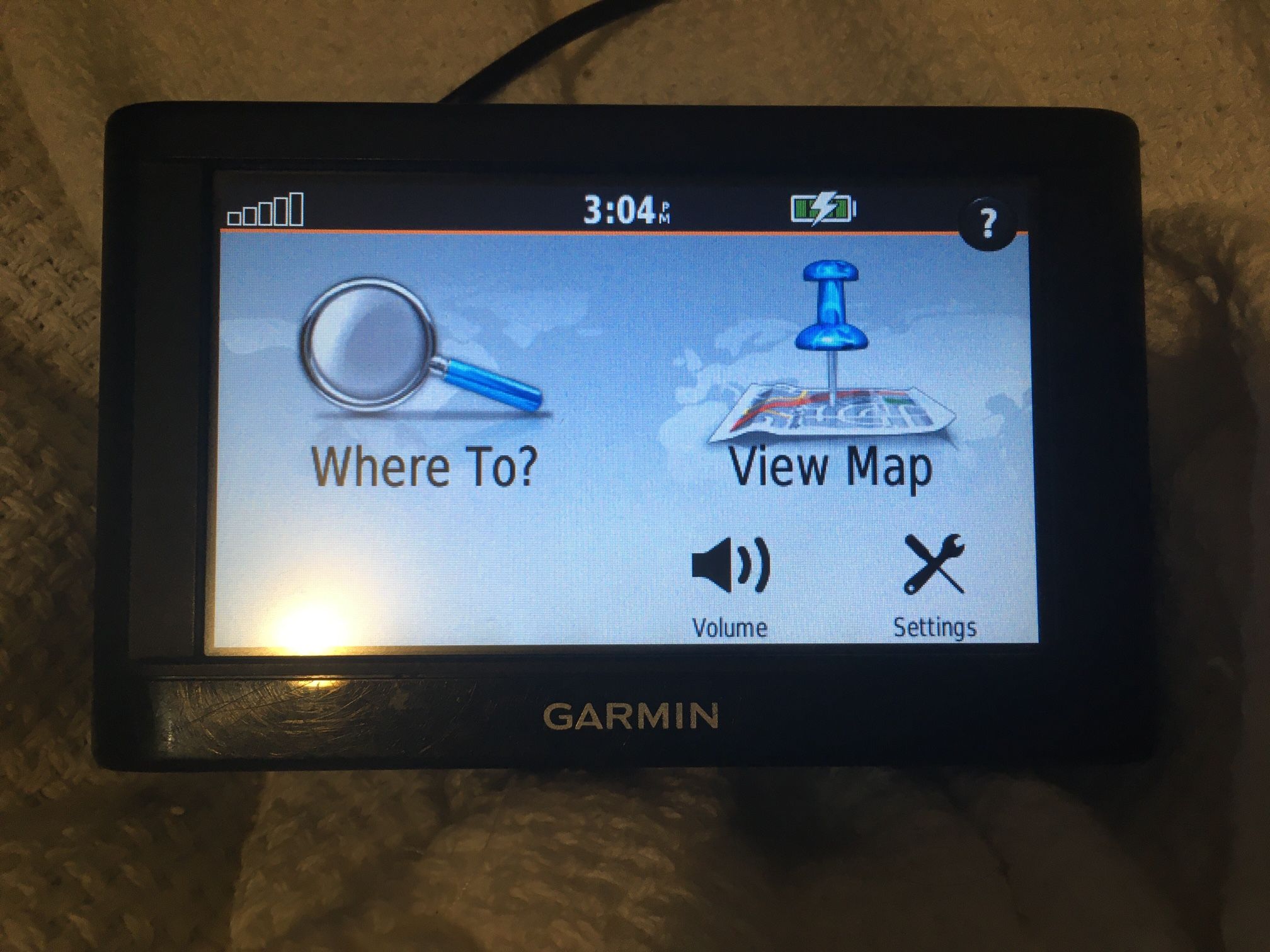 GPS Garmin Nuvi 42LM With Lifetime Maps
