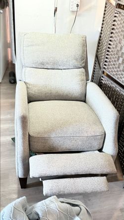 Couch recliner
