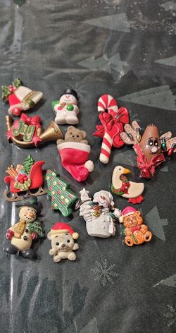 Chrismas Brooch  Bando