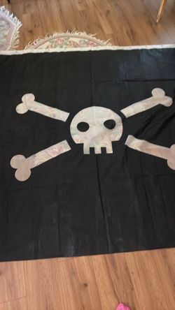 Shower Curtain Black With Skull