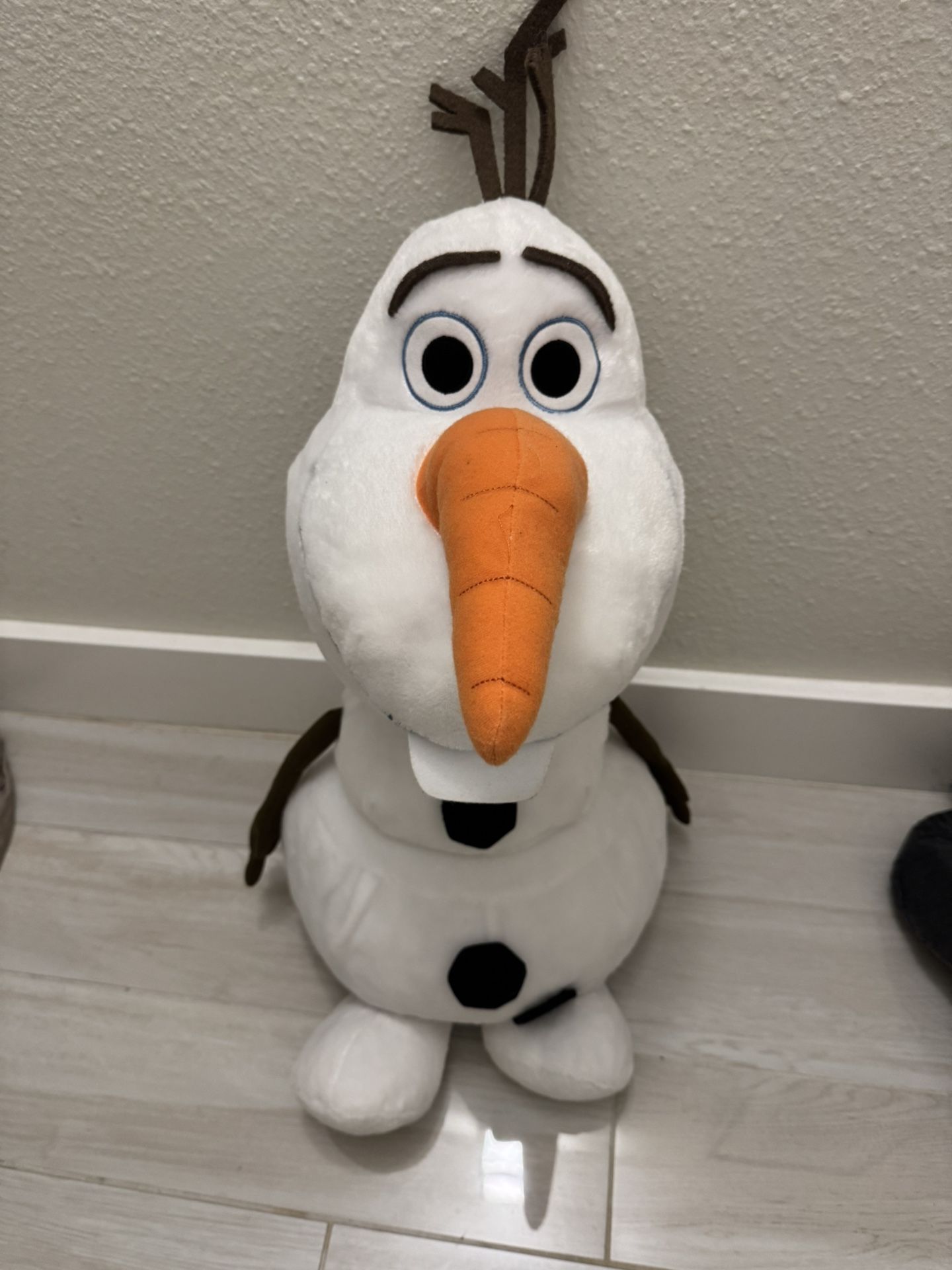 Olaf Stuffed Animal  / Frozen DVD and Frozen 2 Book 