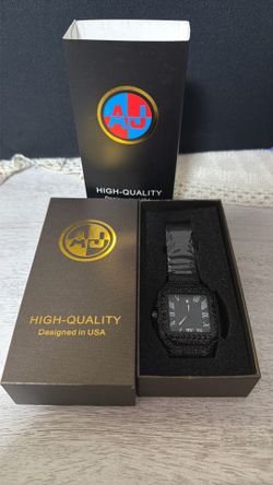 Men’s watch iced out