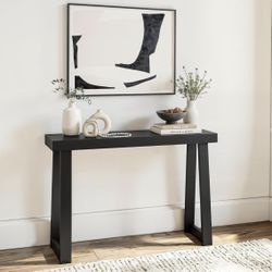 Black Entry Table 