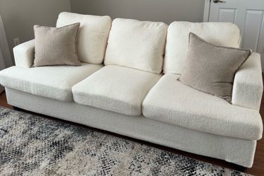 Sofas—loveseats—-no credit needed—SAME DAY DELIVERY 🚚