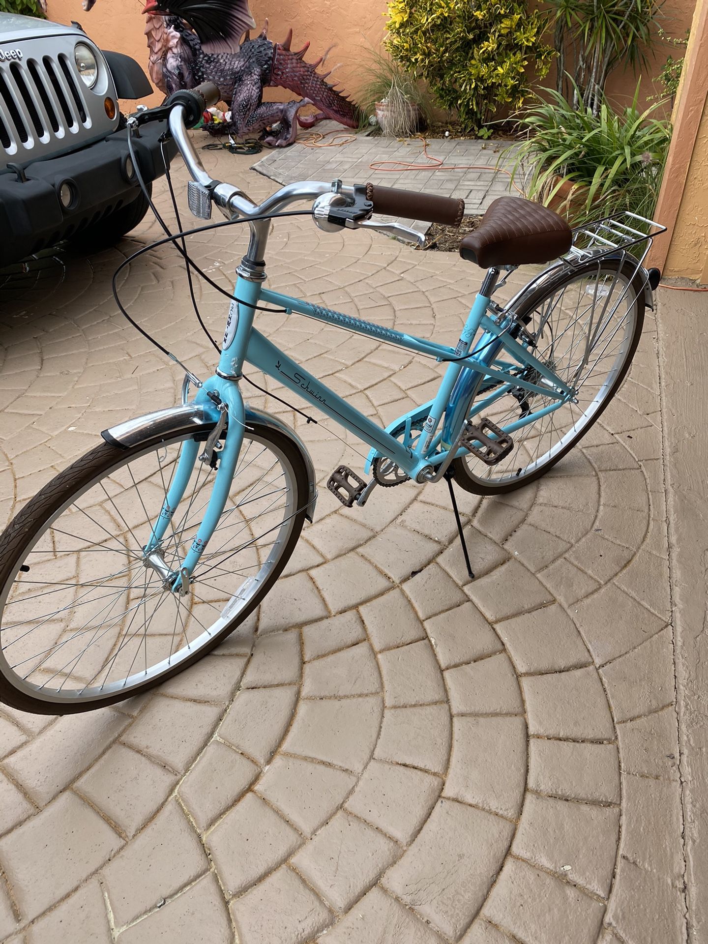 Beach Cruiser Bike with Leather Seat