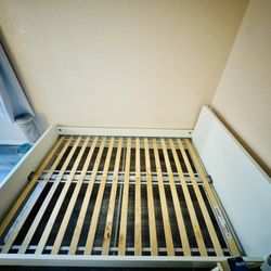  Full Size White Bed Frame – Great Condition