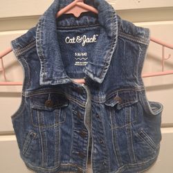 Cat&Jack Vest Size S6