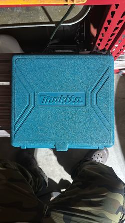 Makita 6095D Drill