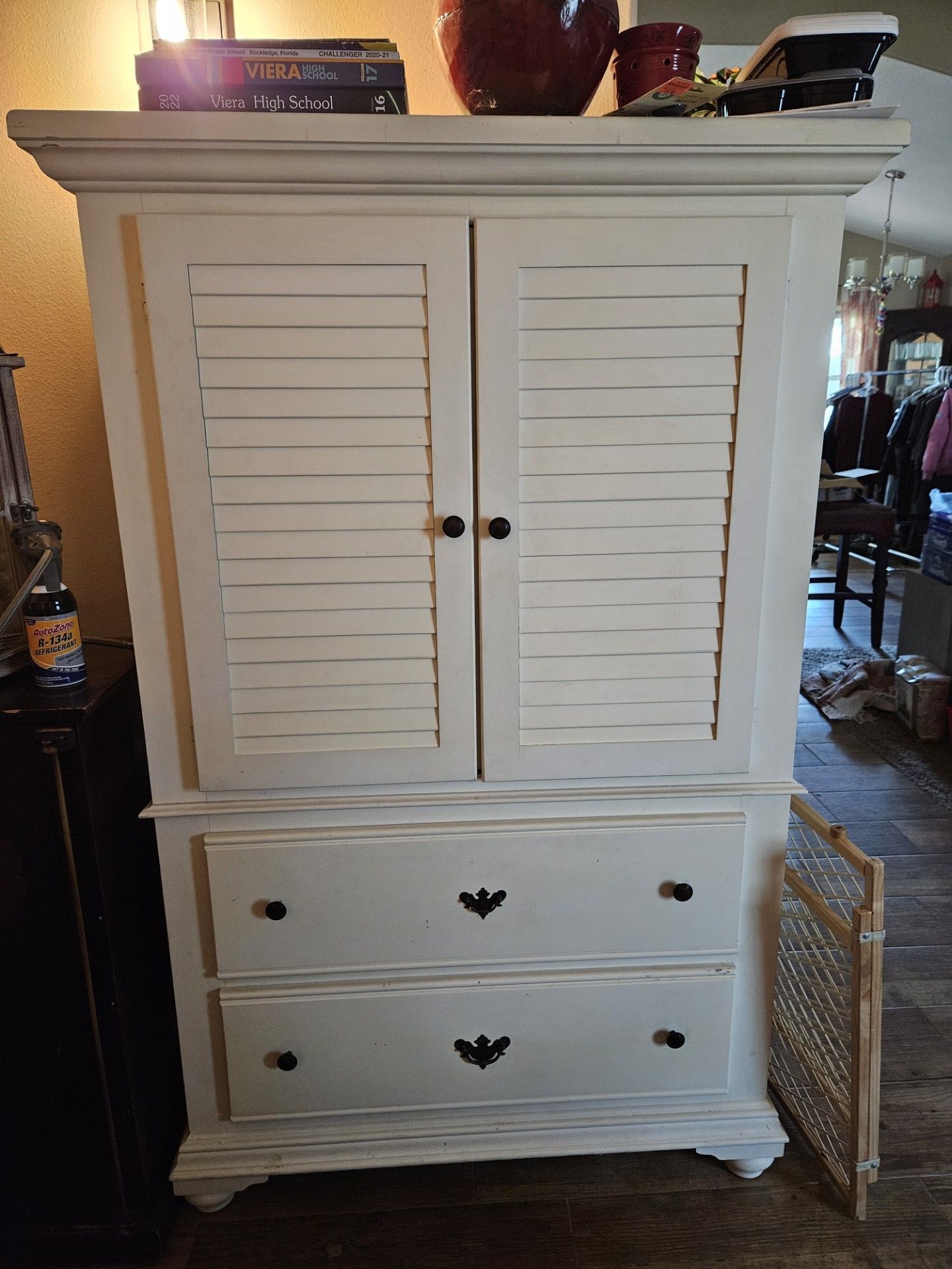 Broyhill Chest/Cabinet