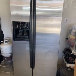 Refrigerator Whirlpool