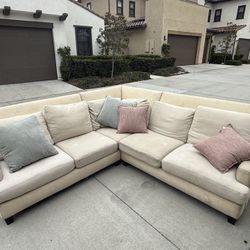 Sectional Couch 