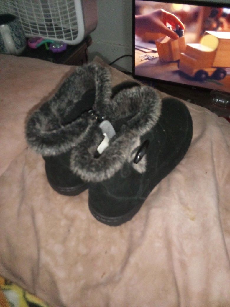 Women's Fur Boots