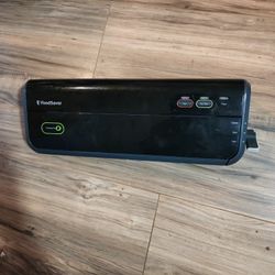 Black food Saver Model Fm2000-000