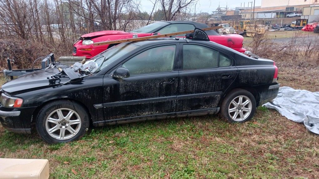 2002 Volvo 4 Cylinder Turbo(parts only)