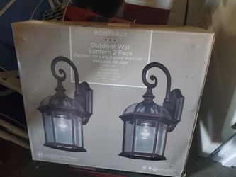 Outdoor lantern