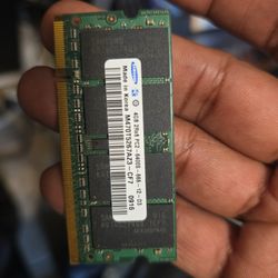 Samsung 4GB DDR2 Laptop RAM PC2-6400S 800MHz