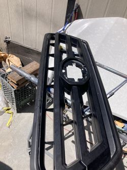 Grille Toyota Tacoma $75