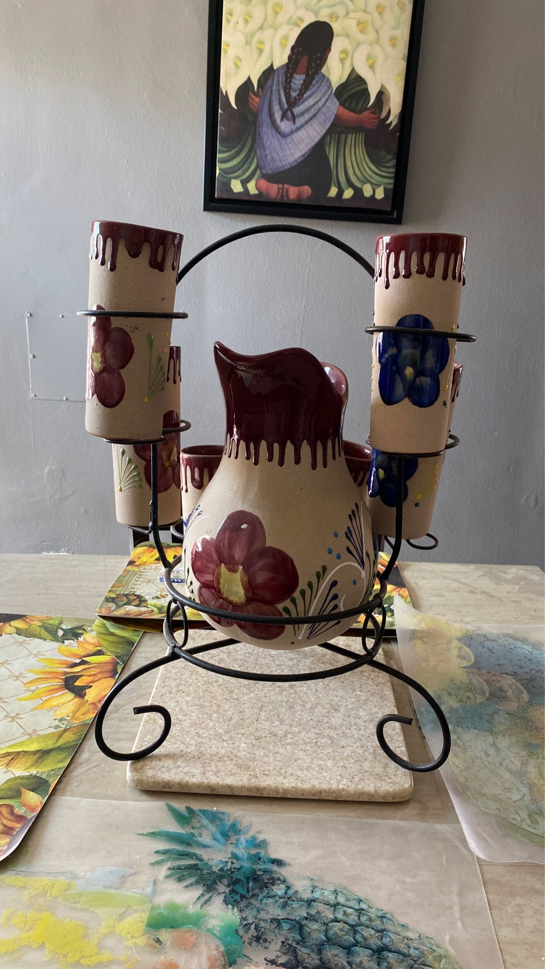 Jar with cups