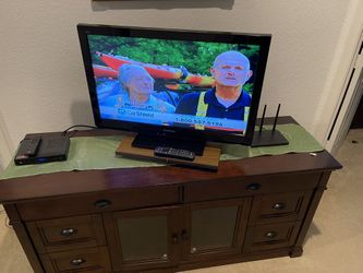 PANASONIC 32 Inches COLOR TV MODEL NO. TC-L32C3