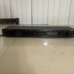 Vintage Pioneer DT-570 Audio Digital Timer Black Made in Japan VGC. Used in good cosmetic condition and fully functional.