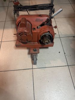 Plumbing Snake Machine Works Forward And Reverse It Takes Different Sizes Of Snakes Make An Offer