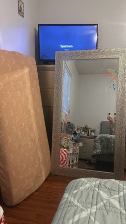 Tall mirrror