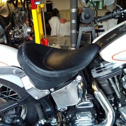 Corbin leather solo saddle