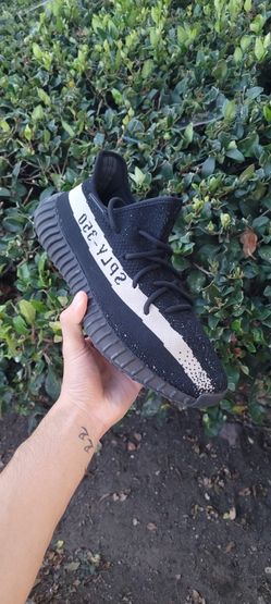 Yeezy 350 Core White Black