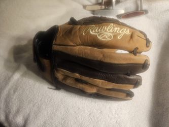 Rawlings Model RBG36TBR Dark Brown/Beige/Red  12 1/2" Glove 