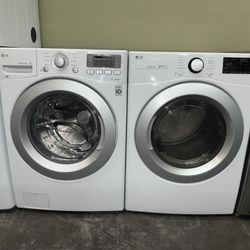LG XL CAPACITY ELECTRIC WASHER & DRYER