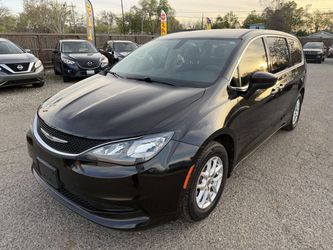 2021 Chrysler Voyager