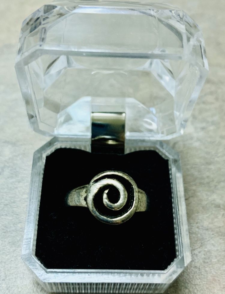 Metal Spiral Ring :)