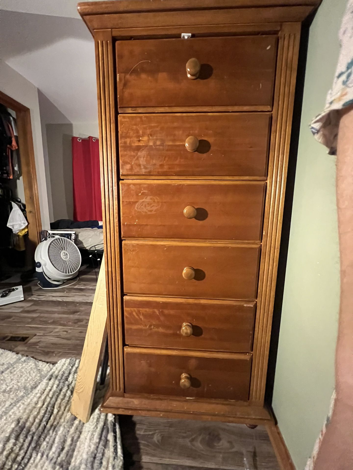 Solid Wood Dressers
