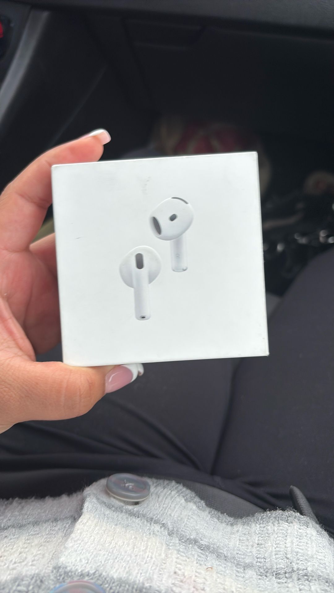 Airpod 4 with noise cancellation