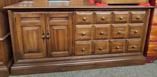 Solid Oak Pennsylvania House Dresser

