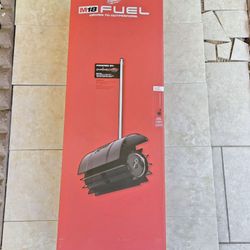 Milwaukee M18 FUEL QUIK-LOK Rubber Broom Attachment