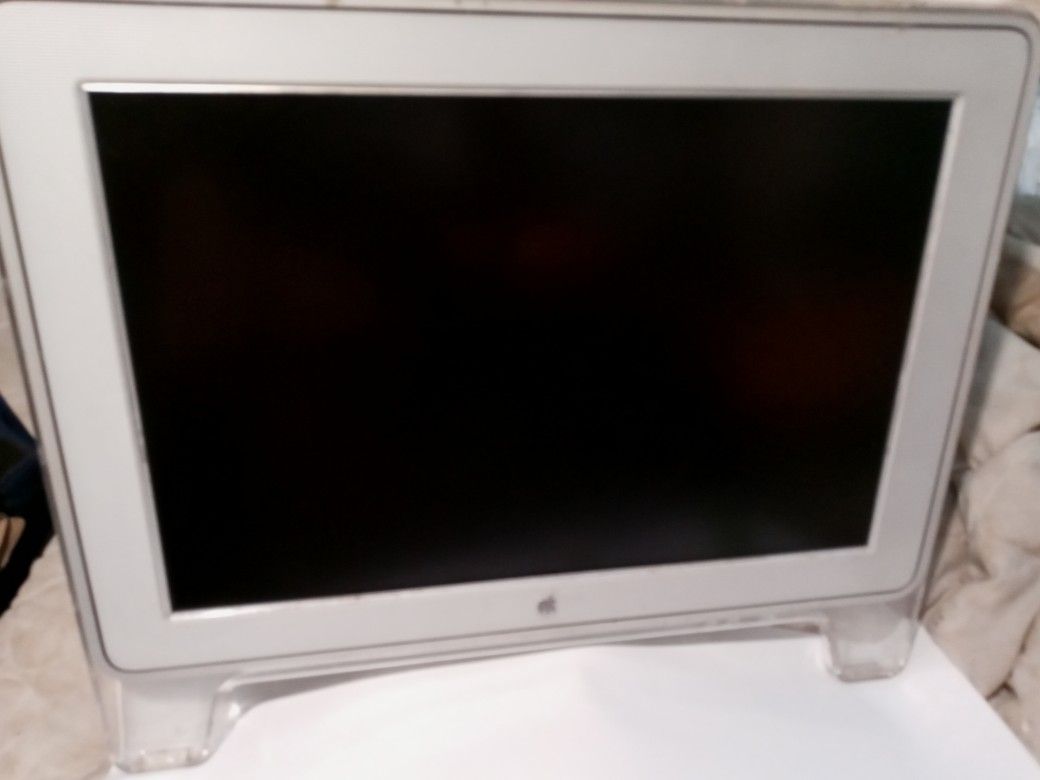 Apple M8149 Led Monitor 24 Inches. Cimema.