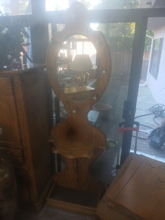 Entry Way Mirrored Hat Rack, Solid Wood Construction, No Scratches  28×80. Copper Bottom For Umbrellas, Etc.