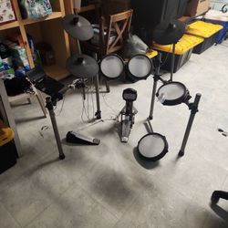 Simmons Titan 50 Eletric Drum Set
